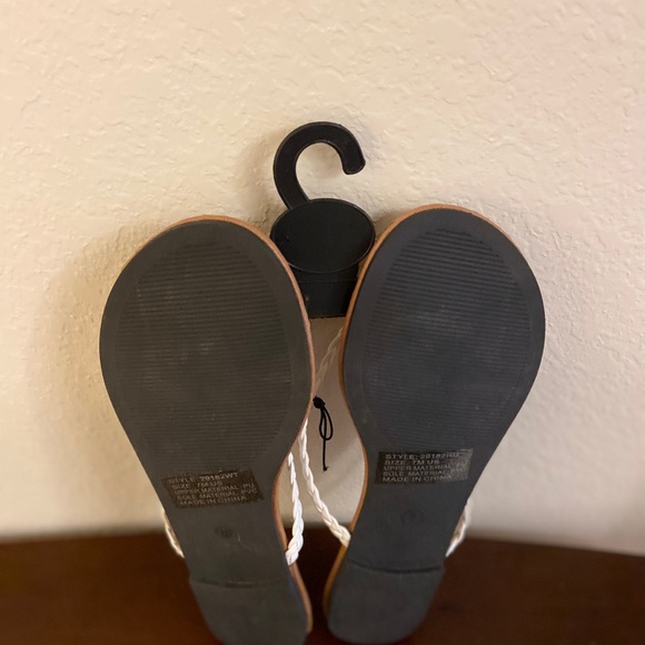 Sheik Charlotte Russe sandals - Picture 2 of 6